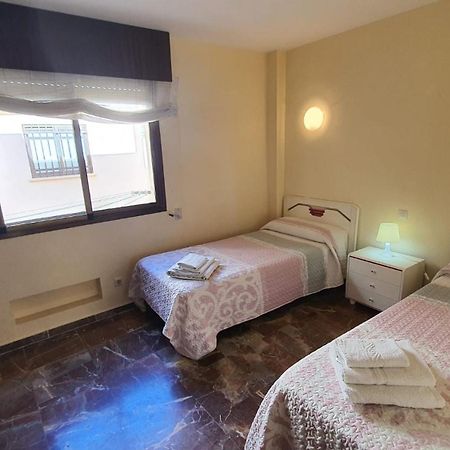 Apartamento Primera Linea Playa. Фуeнхирола Екстериор снимка